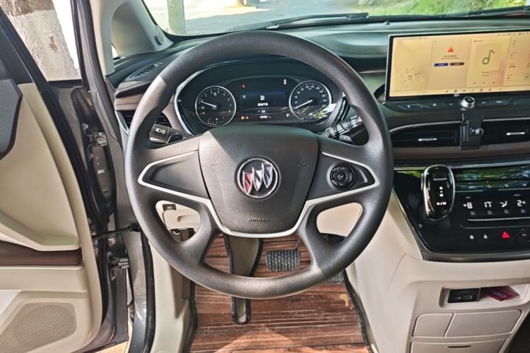 Used Buick GL8 2021 Land Cruiser Executive Class 652T Comfort Model Steering Wheel