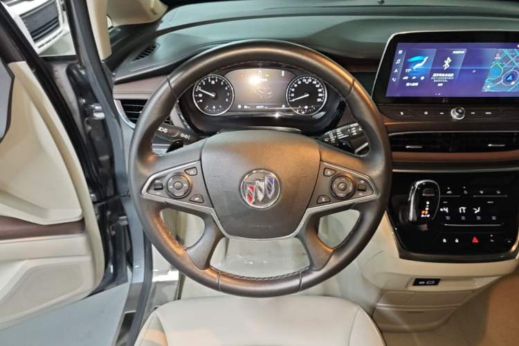 Used Buick GL8 2021 Land Cruiser Executive Class 652T Luxury Model Steering Wheel