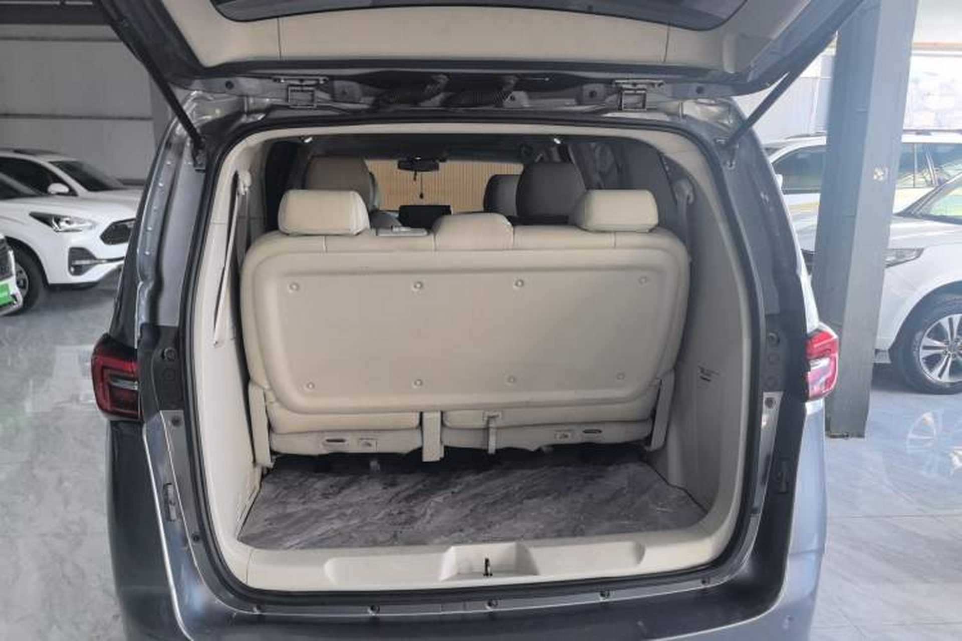 Used Buick GL8 2021 Land Cruiser Executive Class 652T Comfort Model Trunk