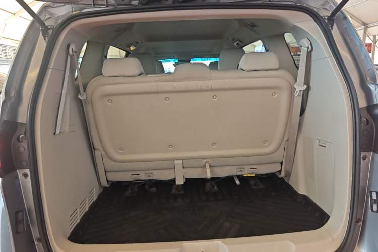 Used Buick GL8 2021 Land Cruiser Executive Class 652T Comfort Model Trunk