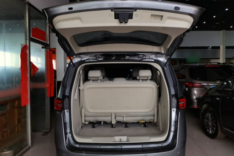 Used Buick GL8 2021 Land Cruiser Executive Class 652T Comfort Model Trunk