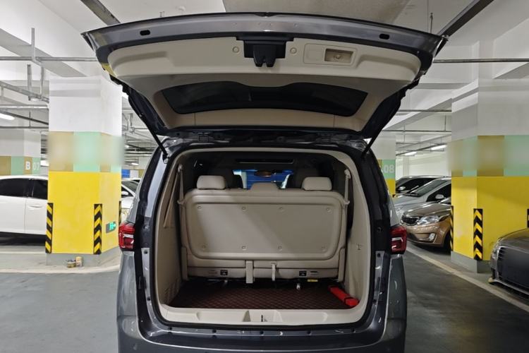 Used Buick GL8 2021 Land Cruiser Executive Class 652T Luxury Model Trunk