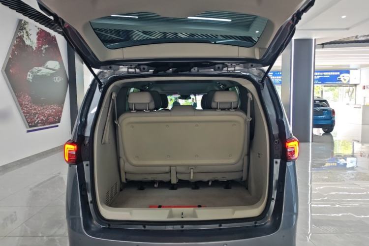Used Buick GL8 2021 Land Cruiser Executive Class 652T Comfort Model Trunk