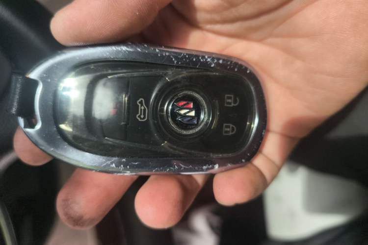 Used Buick GL8 2021 Land Cruiser Executive Class 652T Luxury Model Vehicle Key