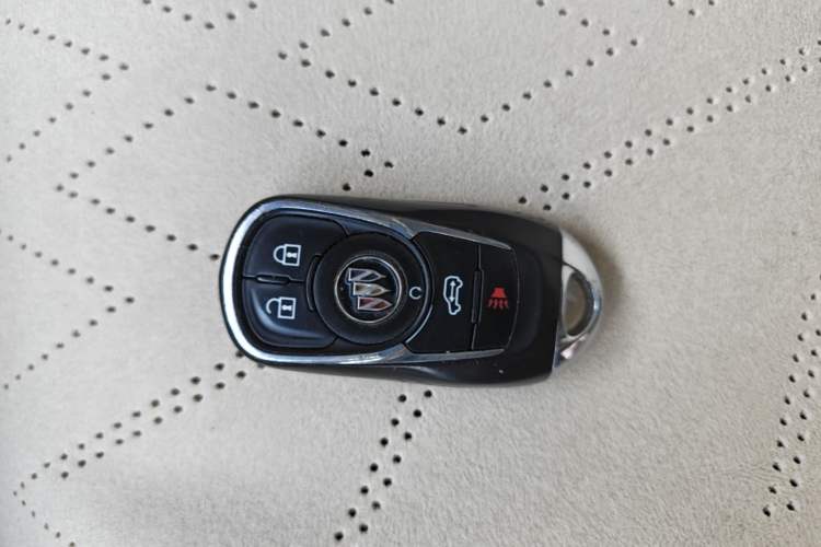 Used Buick GL8 2021 Land Cruiser Executive Class 652T Luxury Model Vehicle Key
