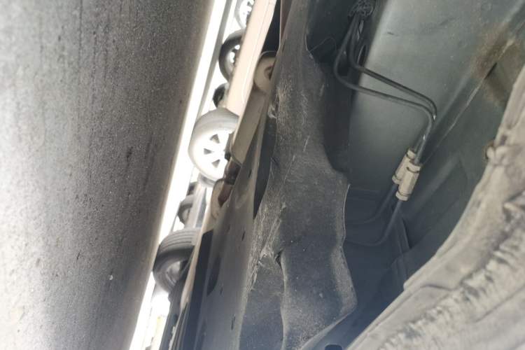 Used Buick GL8 2021 Land Cruiser Executive Class 652T Comfort Model Chassis Front Left