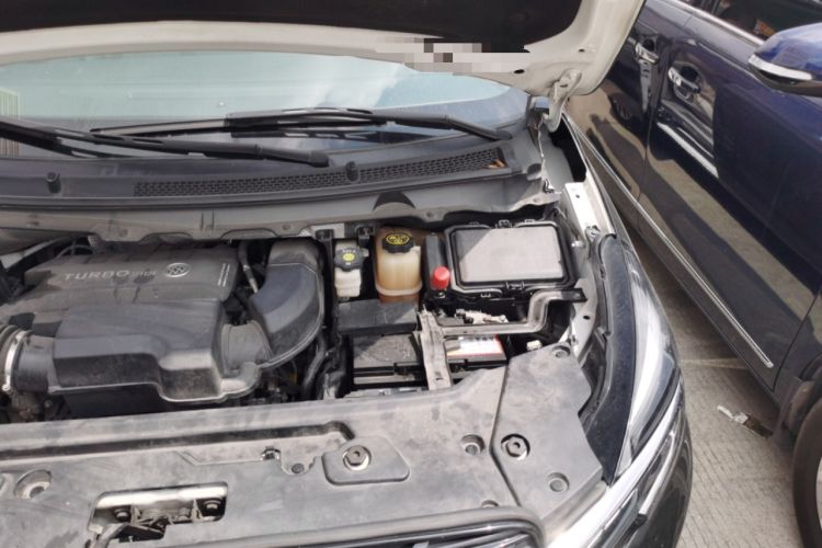 Used Buick GL8 2021 Land Cruiser Executive Class 652T Comfort Model Engine Bay Left