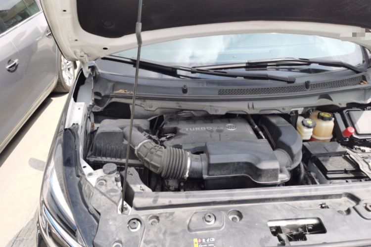 Used Buick GL8 2021 Land Cruiser Executive Class 652T Comfort Model Engine Bay Right