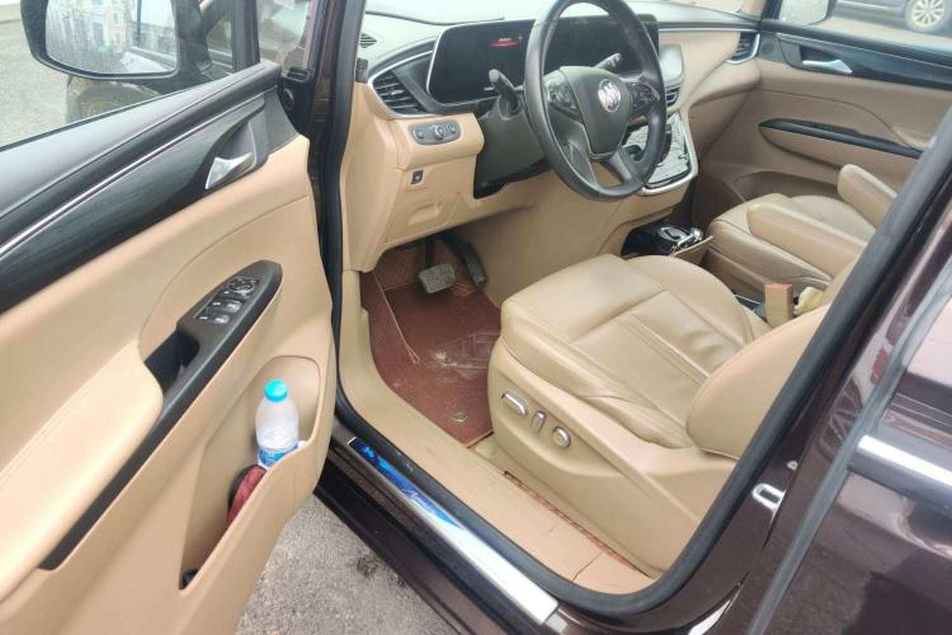 Used Buick GL8 2021 ES Landtrek 653T Smart Luxury Model Driver Seat