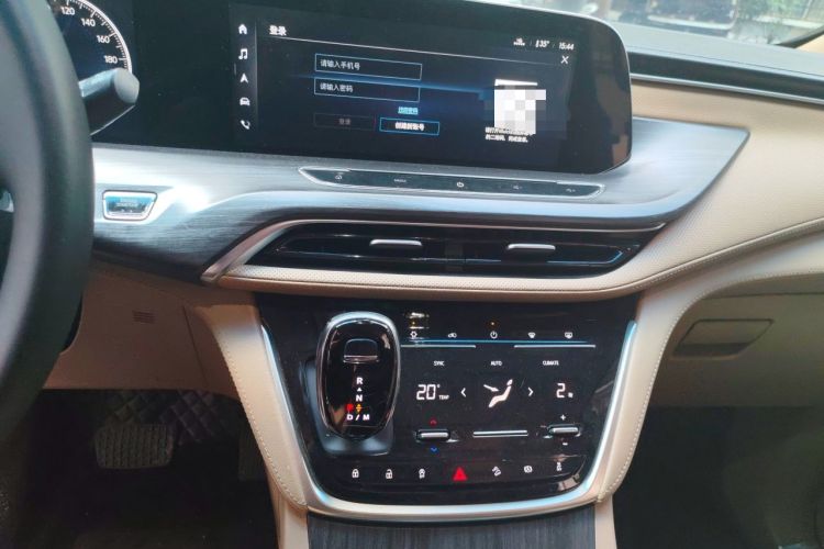 Used Buick GL8 2021 ES Land Cruiser 653T Luxury Edition Audio And AC Panel