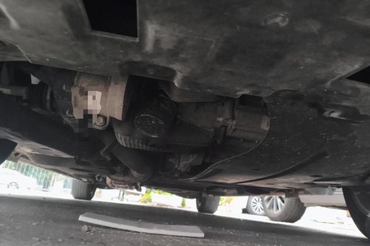 Used Buick GL8 2021 ES Landtrek 653T Luxury Model Chassis Front