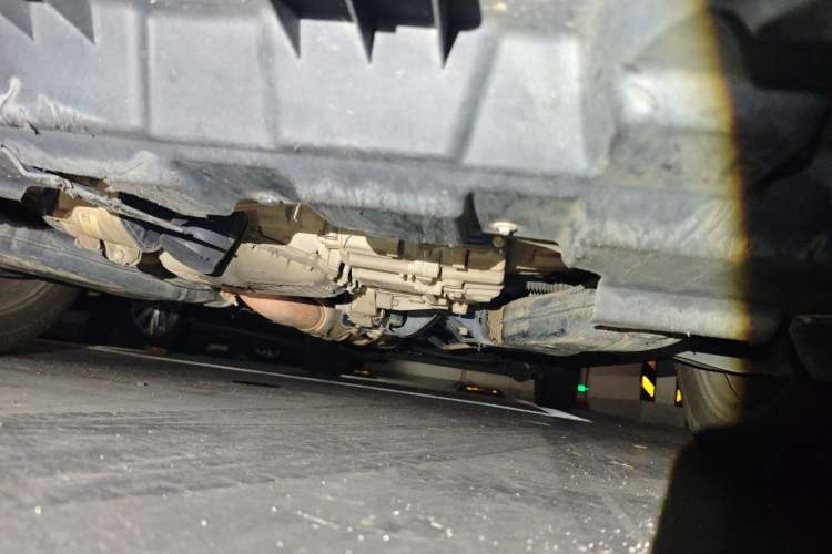 Used Buick GL8 2021 Land Cruiser Executive Class 652T Luxury Model Chassis Front