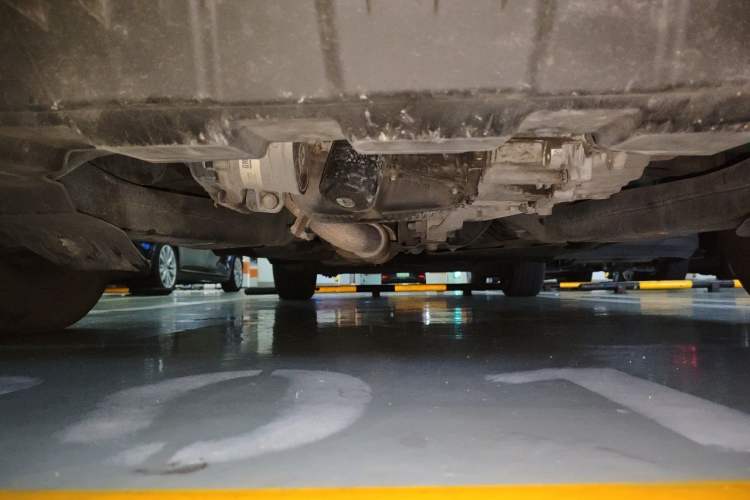 Used Buick GL8 2021 Land Cruiser Executive Class 652T Comfort Model Chassis Front