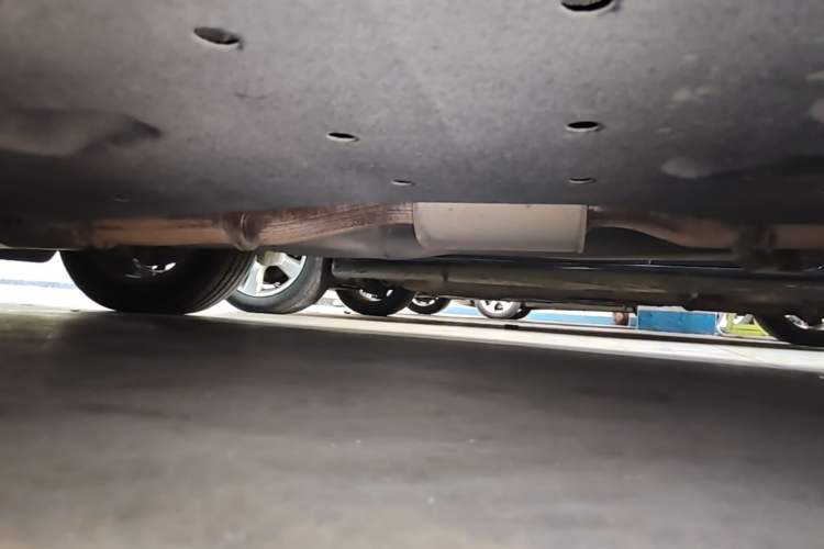 Used Buick GL8 2021 Land Cruiser Executive Class 652T Luxury Model Chassis Front Left