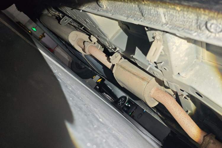 Used Buick GL8 2021 Land Cruiser Executive Class 652T Luxury Model Chassis Front Right