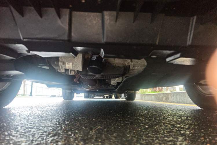 Used Buick GL8 2021 Land Cruiser Executive Class 652T Luxury Model Chassis Front