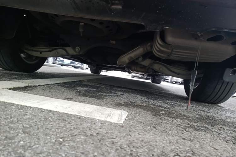 Used Buick GL8 2021 ES Land Cruiser 653T Luxury Edition Chassis Rear