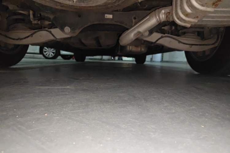 Used Buick GL8 2021 ES Land Cruiser 653T Luxury Edition Chassis Rear