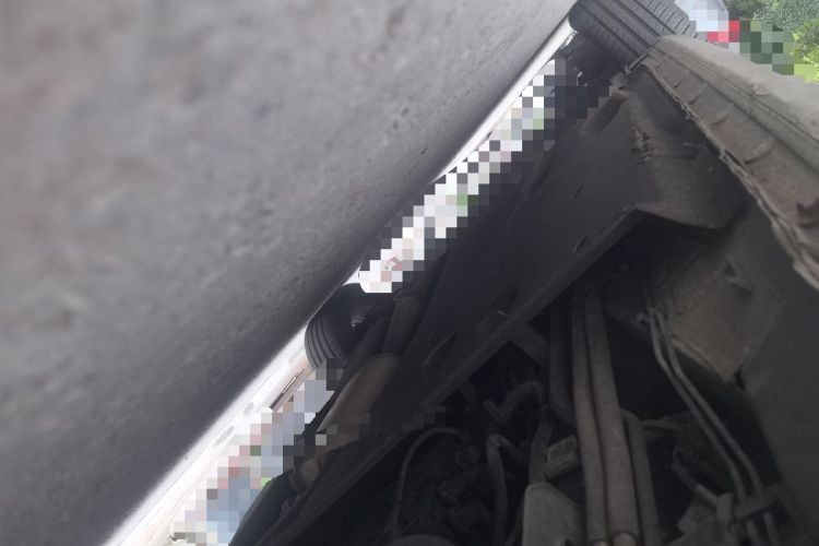 Used Buick GL8 2021 Land Cruiser Executive Class 652T Luxury Model Chassis Rear Left