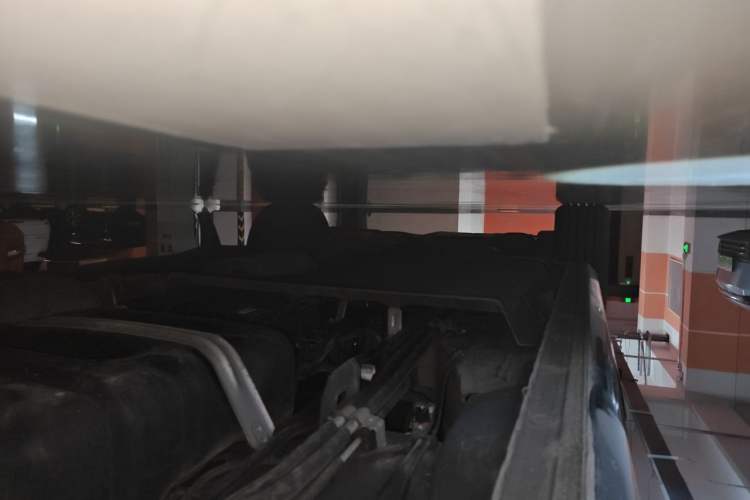 Used Buick GL8 2021 Land Cruiser Executive Class 652T Comfort Model Chassis Rear Left