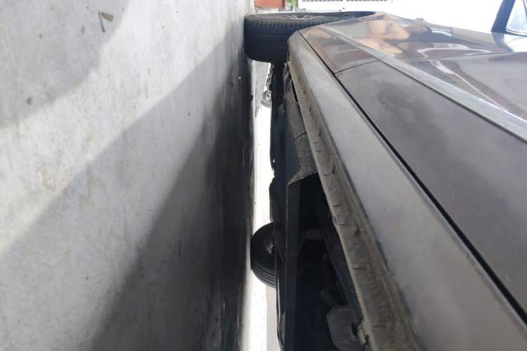 Used Buick GL8 2021 Land Cruiser Executive 652T Premium Model Chassis Rear Left