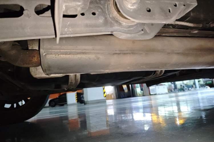 Used Buick GL8 2021 Land Cruiser Executive Class 652T Comfort Model Chassis Rear Right