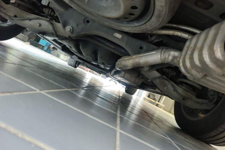 Used Buick GL8 2021 ES Landtrek 653T Luxury Model Chassis Rear