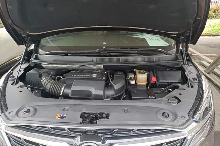 Used Buick GL8 2021 ES Land Cruiser 653T Luxury Edition Engine Bay