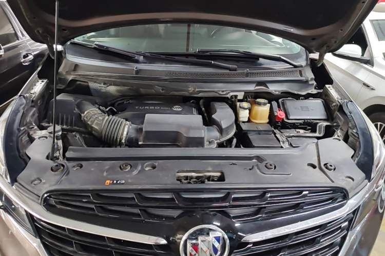 Used Buick GL8 2021 Land Cruiser Executive Class 652T Luxury Model Engine Bay