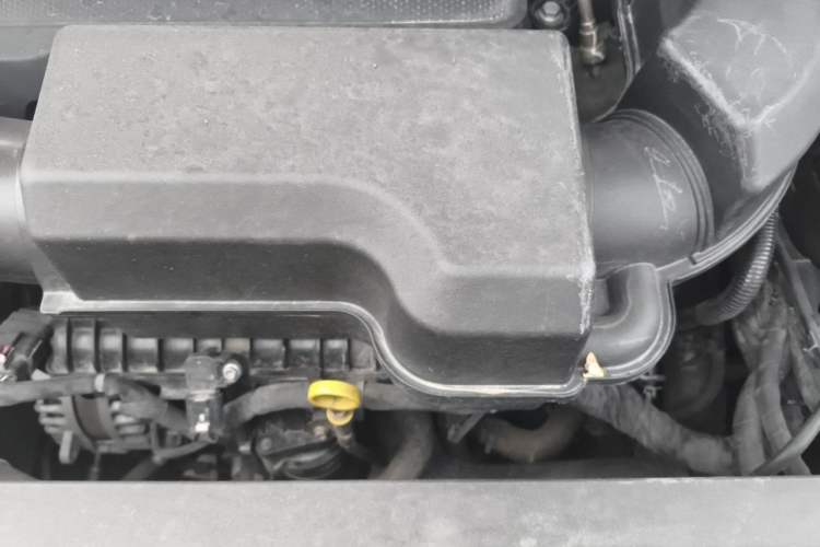 Used Buick GL8 2021 ES Landtrek 653T Luxury Model Engine Bay