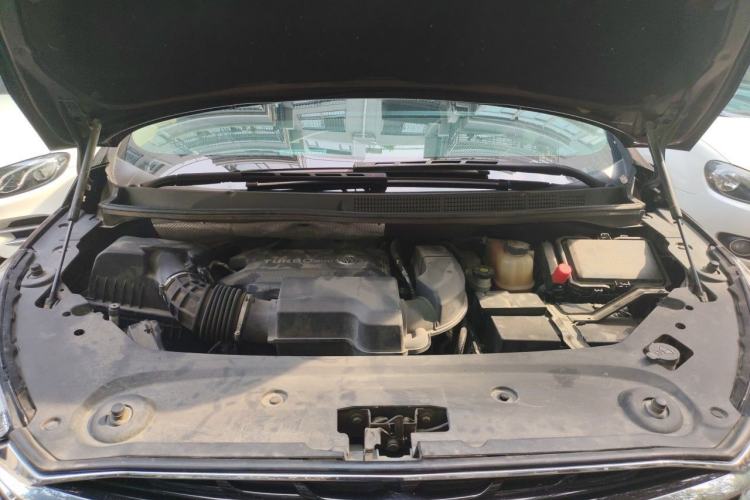 Used Buick GL8 2021 ES Land Cruiser 653T Luxury Edition Engine Bay