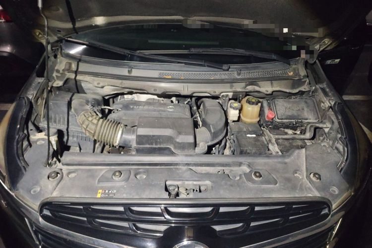 Used Buick GL8 2021 Land Cruiser Executive Class 652T Luxury Model Engine Bay