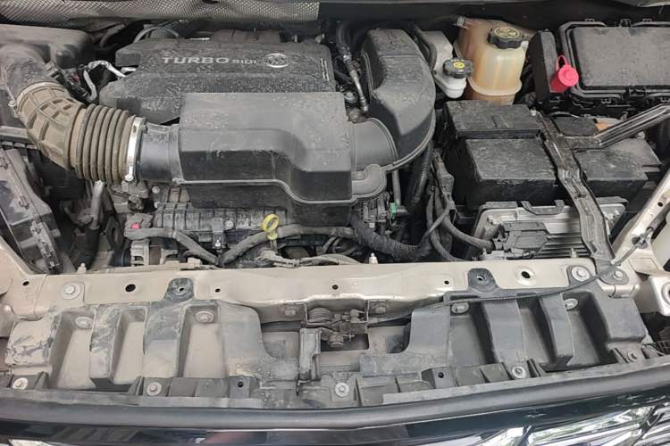 Used Buick GL8 2021 ES Landtrek 653T Comfort Edition Engine Bay