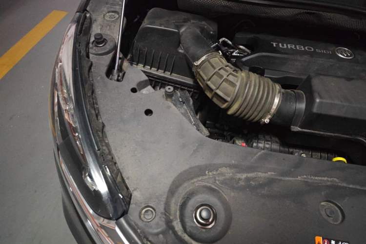 Used Buick GL8 2021 ES Land Cruiser 653T Luxury Edition Engine Bay Right