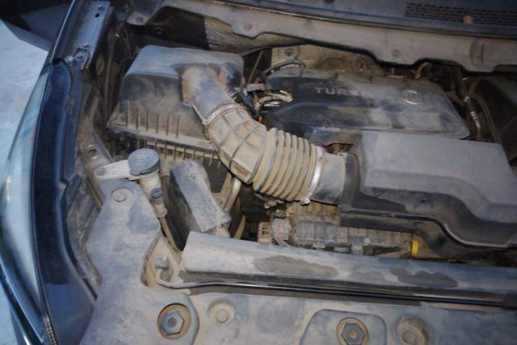 Used Buick GL8 2021 Land Cruiser Executive Class 652T Comfort Model Engine Bay Right