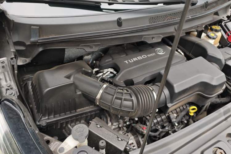 Used Buick GL8 2021 Land Cruiser Executive Class 652T Comfort Model Engine Bay Right