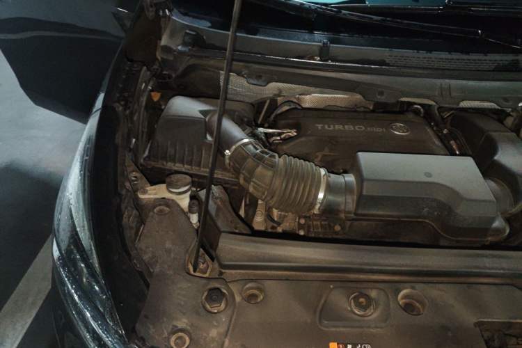 Used Buick GL8 2021 Land Cruiser Executive Class 652T Luxury Model Engine Bay Right