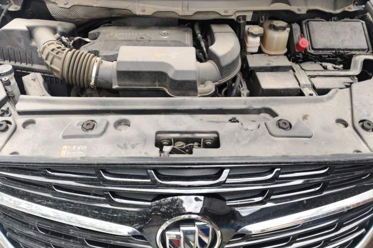 Used Buick GL8 2021 Land Cruiser Executive 652T Premium Model Engine Bay