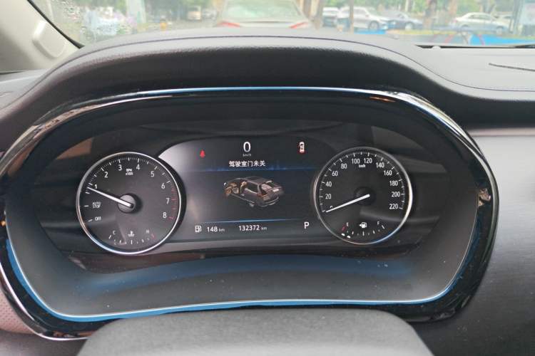 Used Buick GL8 2021 Land Cruiser Executive Class 652T Luxury Model Instrument Cluster