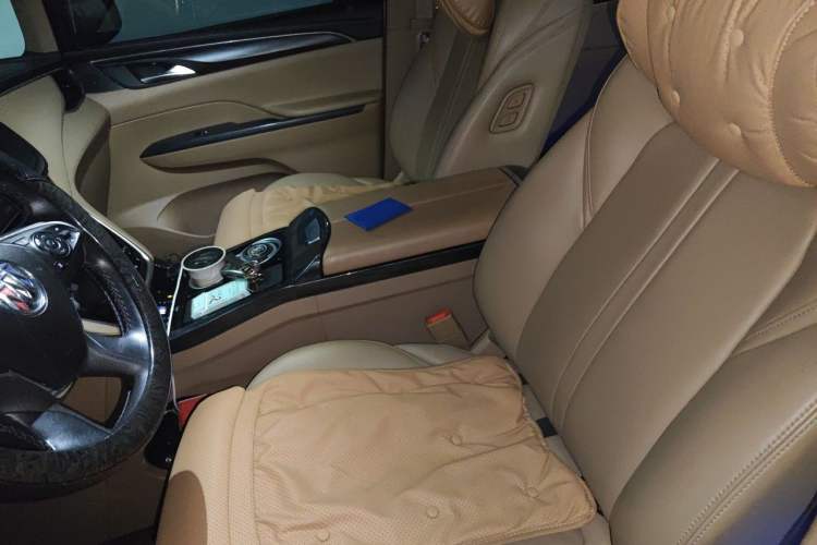 Used Buick GL8 2021 ES Land Cruiser 653T Luxury Edition Left Front Seat
