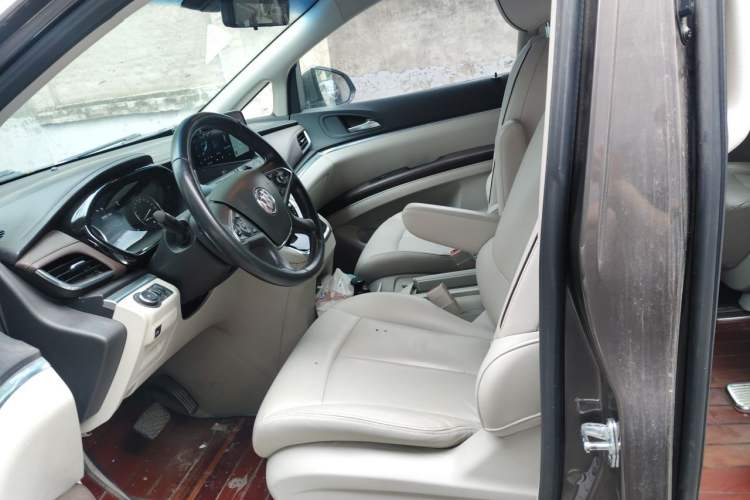 Used Buick GL8 2021 Land Cruiser Executive 652T Premium Model Left Front Seat