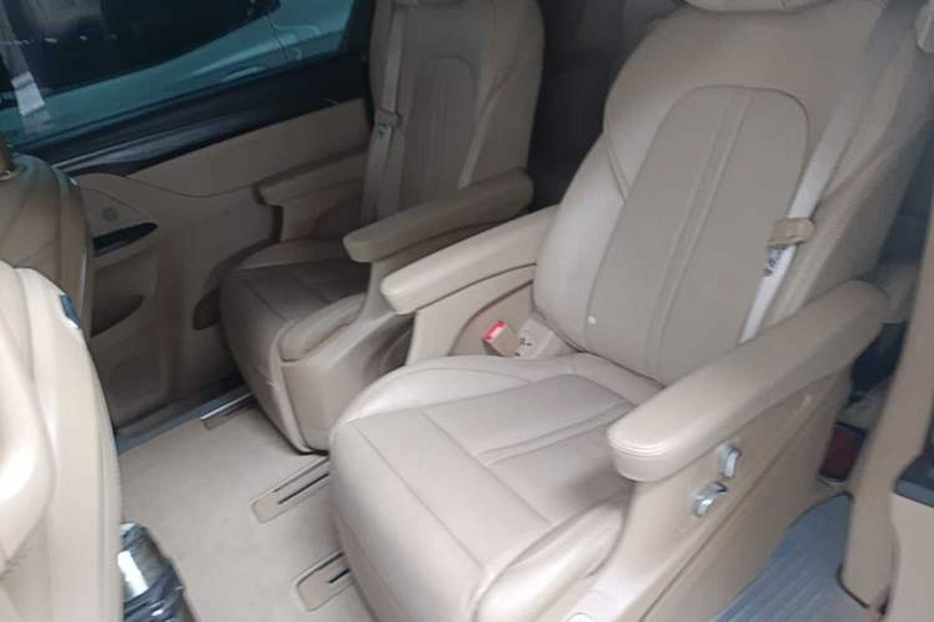 Used Buick GL8 2021 ES Land Cruiser 653T Luxury Edition Left Rear Seat