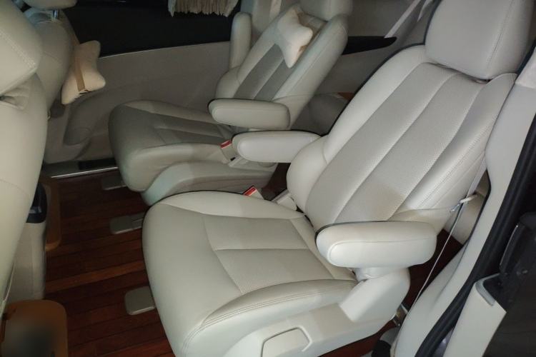 Used Buick GL8 2021 Land Cruiser Executive Class 652T Comfort Model Left Rear Seat