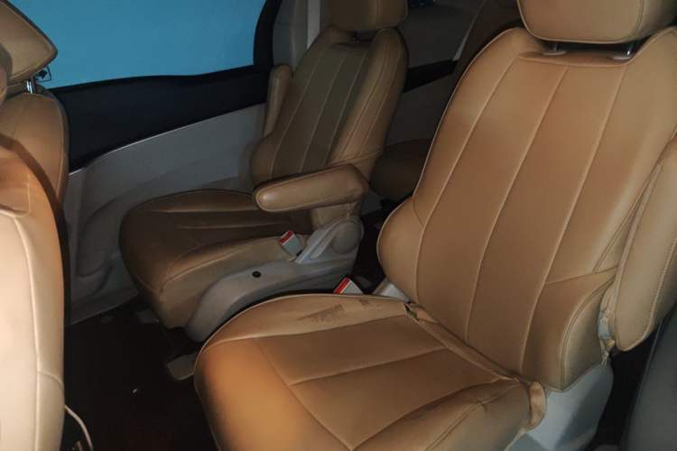 Used Buick GL8 2021 Land Cruiser Executive Class 652T Luxury Model Left Rear Seat