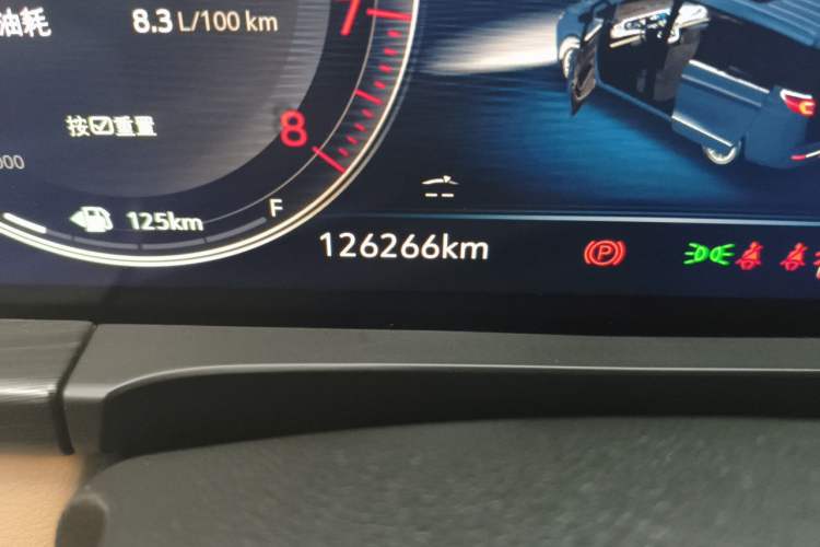 Used Buick GL8 2021 ES Landtrek 653T Luxury Model Odometer Close Up