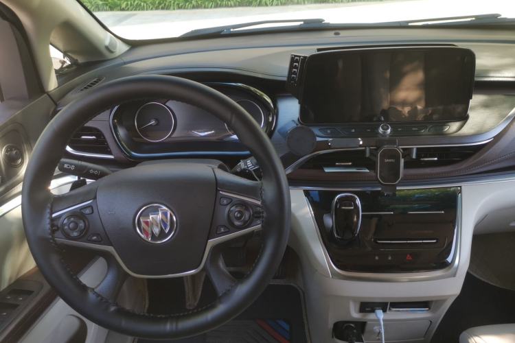 Used Buick GL8 2021 Land Cruiser Executive Class 652T Smart Luxury Model Steering Wheel