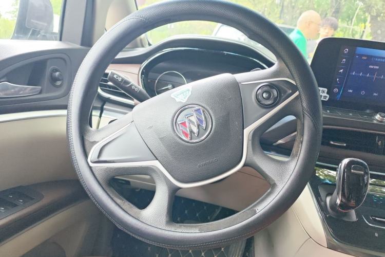 Used Buick GL8 2021 Land Cruiser Executive Class 652T Comfort Model Steering Wheel