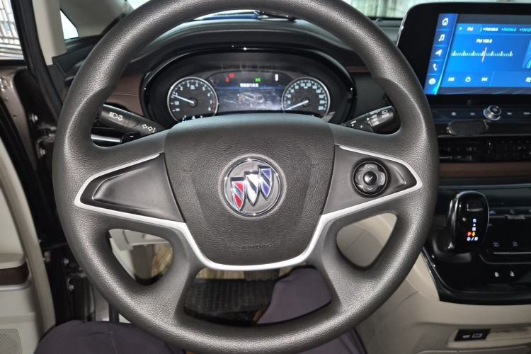 Used Buick GL8 2021 Land Cruiser Executive Class 652T Comfort Model Steering Wheel