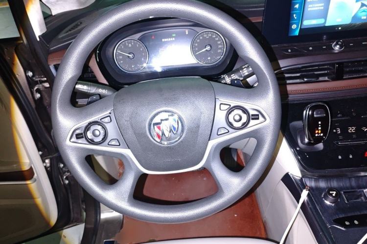 Used Buick GL8 2021 Land Cruiser Executive Class 652T Comfort Model Steering Wheel