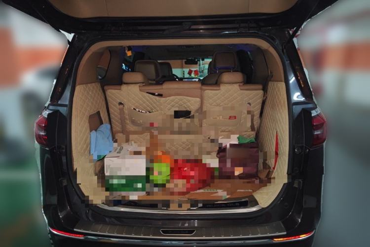 Used Buick GL8 2021 ES Land Cruiser 653T Luxury Edition Trunk